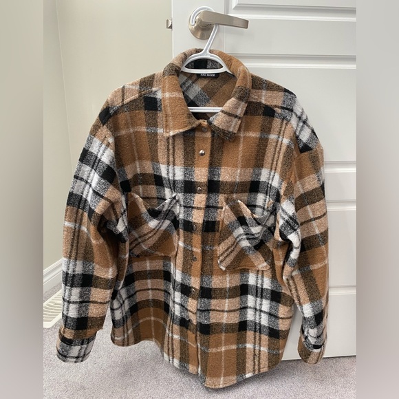 Maddie Yarn Dyed Checker Shacket Size M - Picture 4 of 8